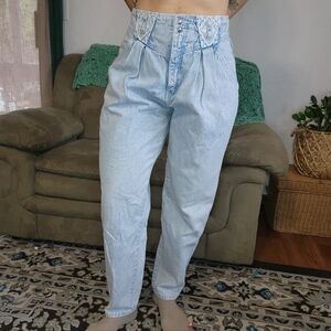 High-Rise Light Wash Jeans with Lace Trim - Women